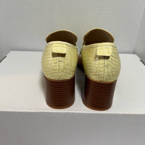 Women’s Urban Outfitters Croc Loafer - Picture 3 of 8